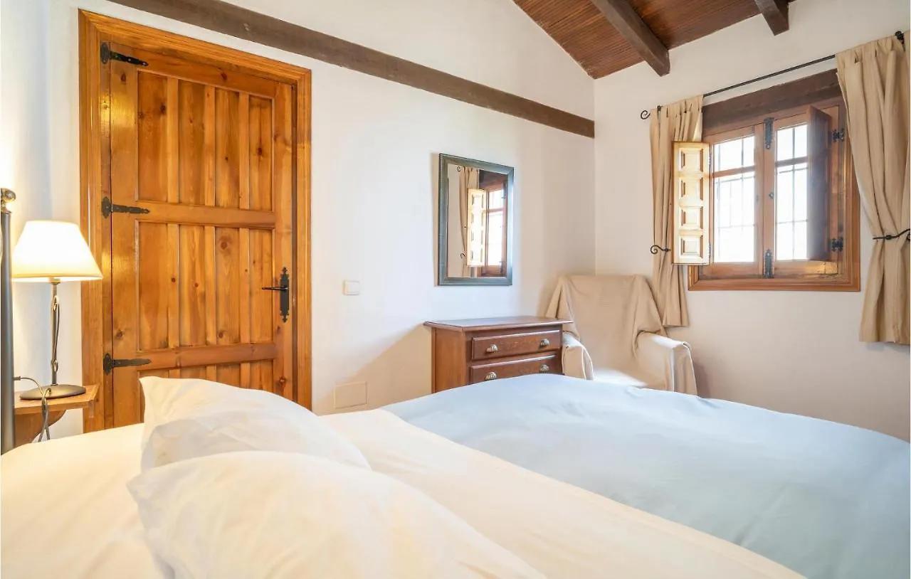 Nice Apartment In Mondron With Kitchen